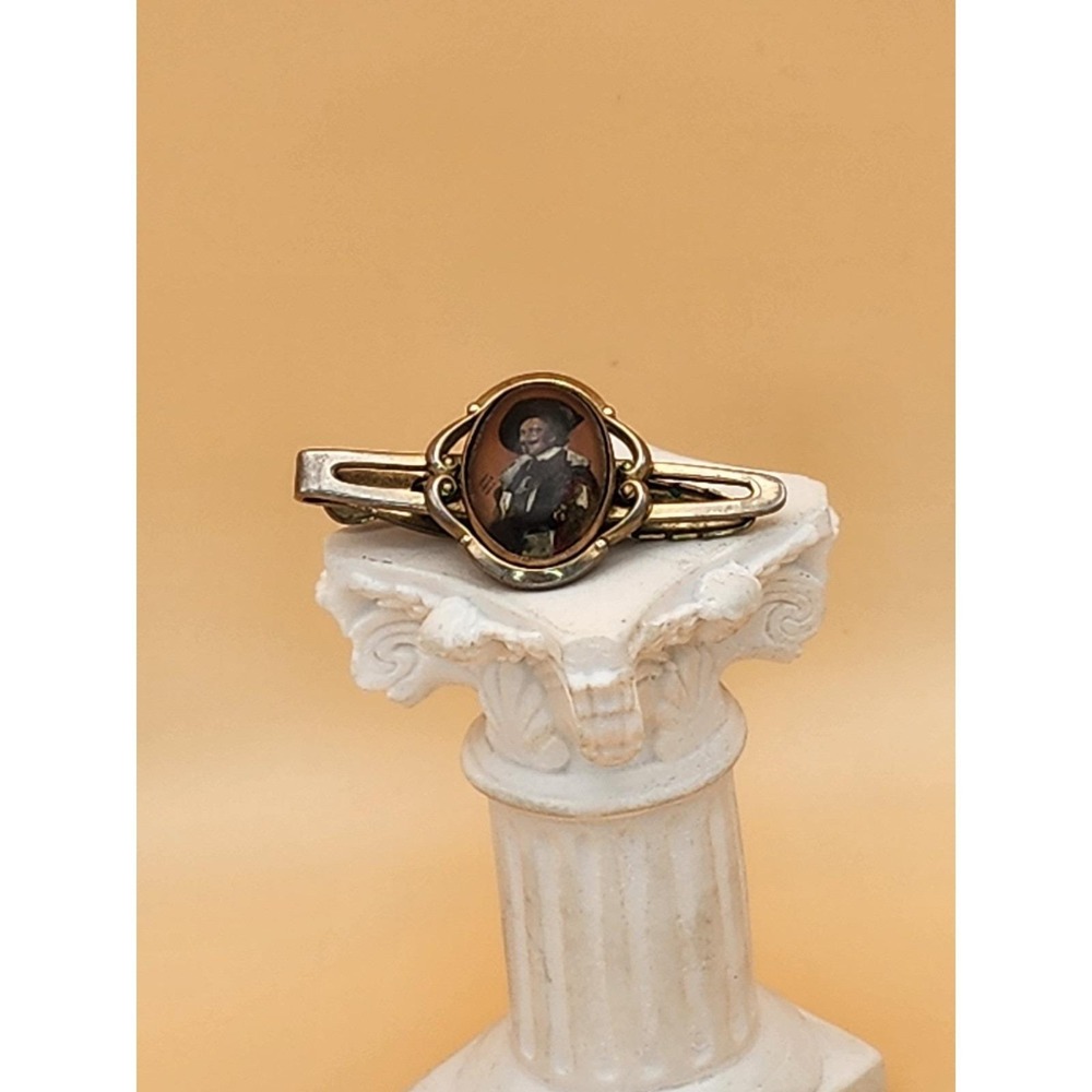 70 Yr Old STRATTON 'The Laughing Cavalier' by Frans Hals Tie Clip Bar Tack